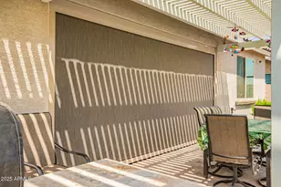 2041 W Larissa Ln, San Tan Valley, AZ 85144 - Photo 36