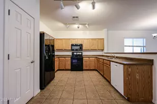45449 W Alamendras St, Maricopa, AZ 85139 - Photo 10