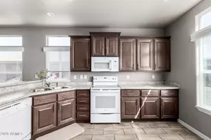 650 N Hawes Rd, Mesa, AZ 85207 - Photo 4