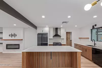 1745 E San Juan Avenue, Phoenix, AZ 85016 - Photo 16