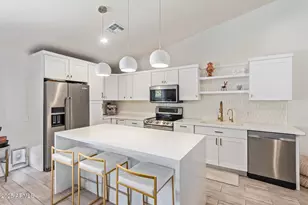 3231 W Tonopah Dr, Phoenix, AZ 85027 - Photo 14