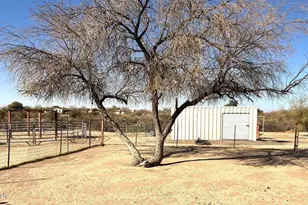 27230 S Coyote Trail, Congress, AZ 85332 - Photo 44