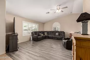 12759 N 86th Ln, Peoria, AZ 85381 - Photo 6