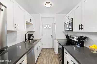 4604 N 74th Street #1, Scottsdale, AZ 85251 - Photo 8