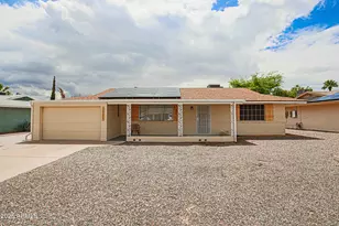 12244 N Saint Andrew Dr, Sun City, AZ 85351 - Photo 4