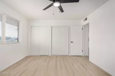 10076 W Peoria Avenue, Sun City, AZ 85351 - Photo 18