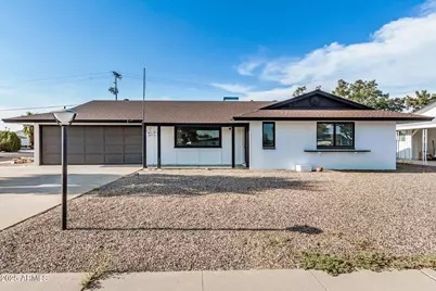 10076 W Peoria Avenue, Sun City, AZ 85351 - Photo 2