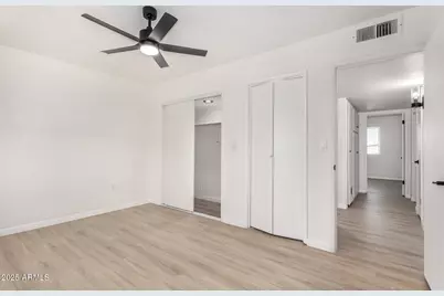 10076 W Peoria Avenue, Sun City, AZ 85351 - Photo 22