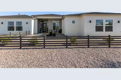 3555 W Hummingbird Lane, San Tan Valley, AZ 85144 - Photo 1