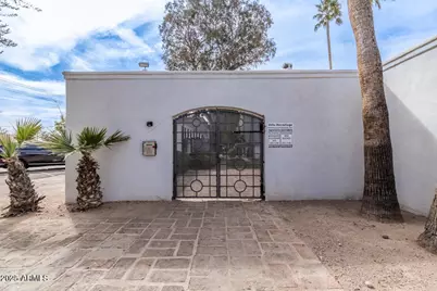 3416 N 44th Street #18, Phoenix, AZ 85018 - Photo 16