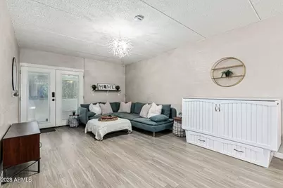 3416 N 44th Street #18, Phoenix, AZ 85018 - Photo 1