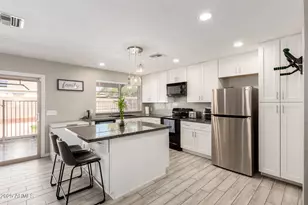 402 E Morrow Dr, Phoenix, AZ 85024 - Photo 4