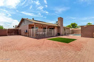 402 E Morrow Dr, Phoenix, AZ 85024 - Photo 26