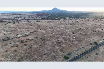 10111 W Old Highway 66 -- #7, Ash Fork, AZ 86320 - Photo 22