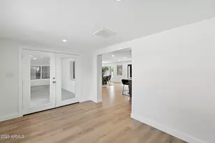 7637 N 7th Ave, Phoenix, AZ 85021 - Photo 42