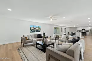 7637 N 7th Ave, Phoenix, AZ 85021 - Photo 14