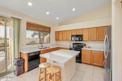 1038 S Palomino Creek Drive, Gilbert, AZ 85296 - Photo 16