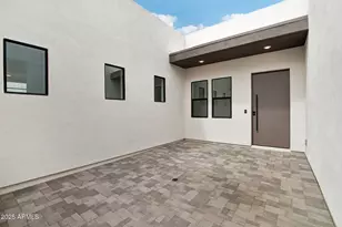 7392 W Gambit Trl, Peoria, AZ 85383 - Photo 4