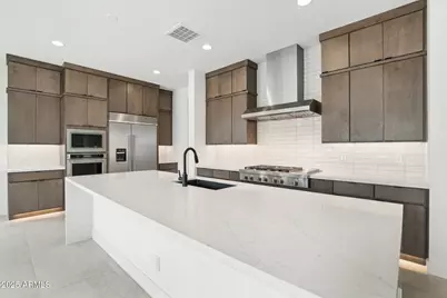 7392 W Gambit Trail, Peoria, AZ 85383 - Photo 8