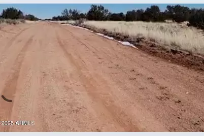 6009 River Run Drive #373, Winslow, AZ 86047 - Photo 2
