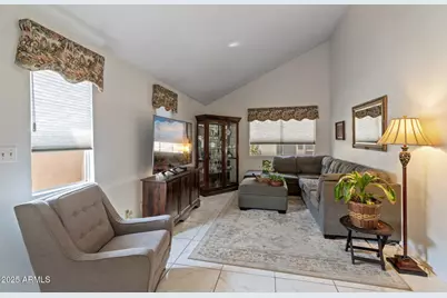 1142 E Kaler Drive, Phoenix, AZ 85020 - Photo 6