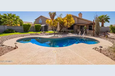 11891 N 84th Lane, Peoria, AZ 85345 - Photo 2