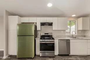 8427 W Glendale Ave, Glendale, AZ 85305 - Photo 14