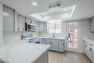 2223 E Catalina Dr, Phoenix, AZ 85016 - Photo 8