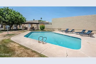 2223 E Catalina Drive, Phoenix, AZ 85016 - Photo 2