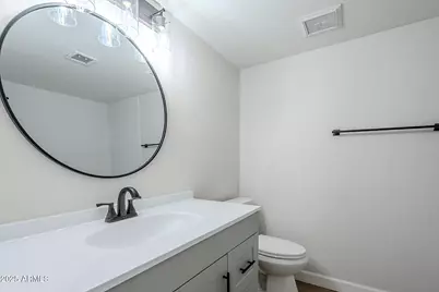 2223 E Catalina Drive, Phoenix, AZ 85016 - Photo 16