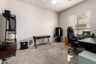 6581 S Salt Cedar Pl, Chandler, AZ 85249 - Photo 24