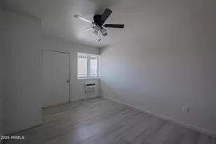 1915 N 26th Pl, Phoenix, AZ 85008 - Photo 4