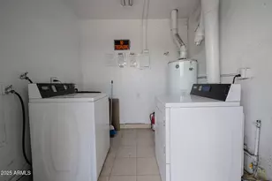 1915 N 26th Pl, Phoenix, AZ 85008 - Photo 10