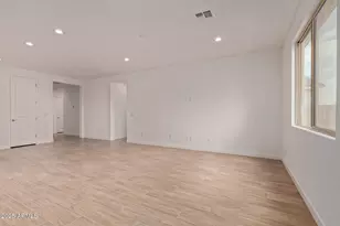 5442 W Manzanita Dr, Glendale, AZ 85302 - Photo 8