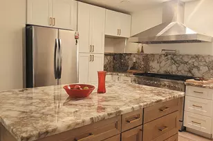 4028 E Edgemont Ave, Phoenix, AZ 85008 - Photo 8