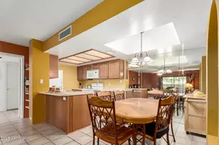 10410 N Cave Creek Rd, Phoenix, AZ 85020 - Photo 8