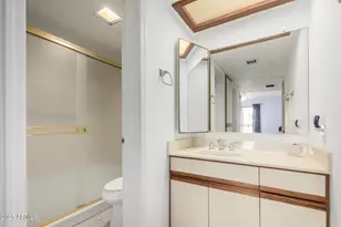 10410 N Cave Creek Rd, Phoenix, AZ 85020 - Photo 14