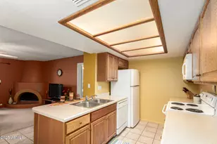 10410 N Cave Creek Rd, Phoenix, AZ 85020 - Photo 10