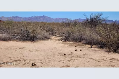 13122 W Dusty Flat Place #-, Tucson, AZ 85735 - Photo 18