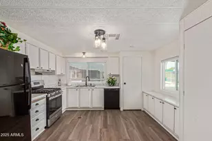 2701 E Utopia Rd, Phoenix, AZ 85050 - Photo 14