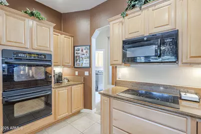 16317 E Bainbridge Avenue, Fountain Hills, AZ 85268 - Photo 18