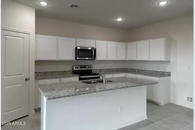 5661 E Iris Drive, Florence, AZ 85132 - Photo 4