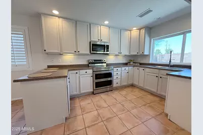 2014 W Summit Place, Chandler, AZ 85224 - Photo 4