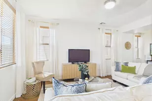 17625 W Mandalay Ln, Surprise, AZ 85388 - Photo 10