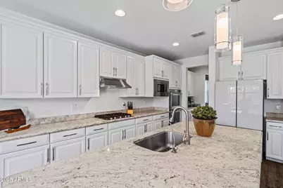 2929 W Amber Sun Drive, Phoenix, AZ 85085 - Photo 42