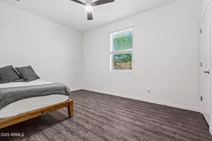 2929 W Amber Sun Dr, Phoenix, AZ 85085 - Photo 16