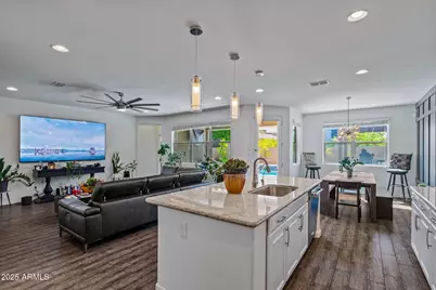 2929 W Amber Sun Drive, Phoenix, AZ 85085 - Photo 8