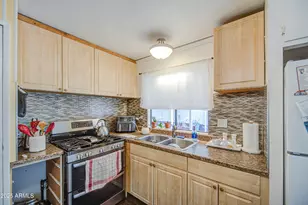 15601 N 19th Ave, Phoenix, AZ 85023 - Photo 16