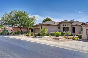 9039 N Broken Bow St, Fountain Hills, AZ 85268 - Photo 8