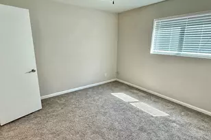 1214 E Las Palmaritas Dr, Phoenix, AZ 85020 - Photo 16